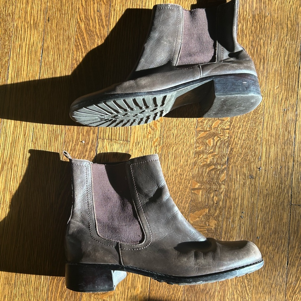 Donald J Pliner Brown Chelsea Boot